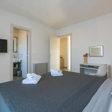 Barmel Deluxe Apartment