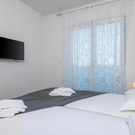 Barmel Deluxe Apartment *